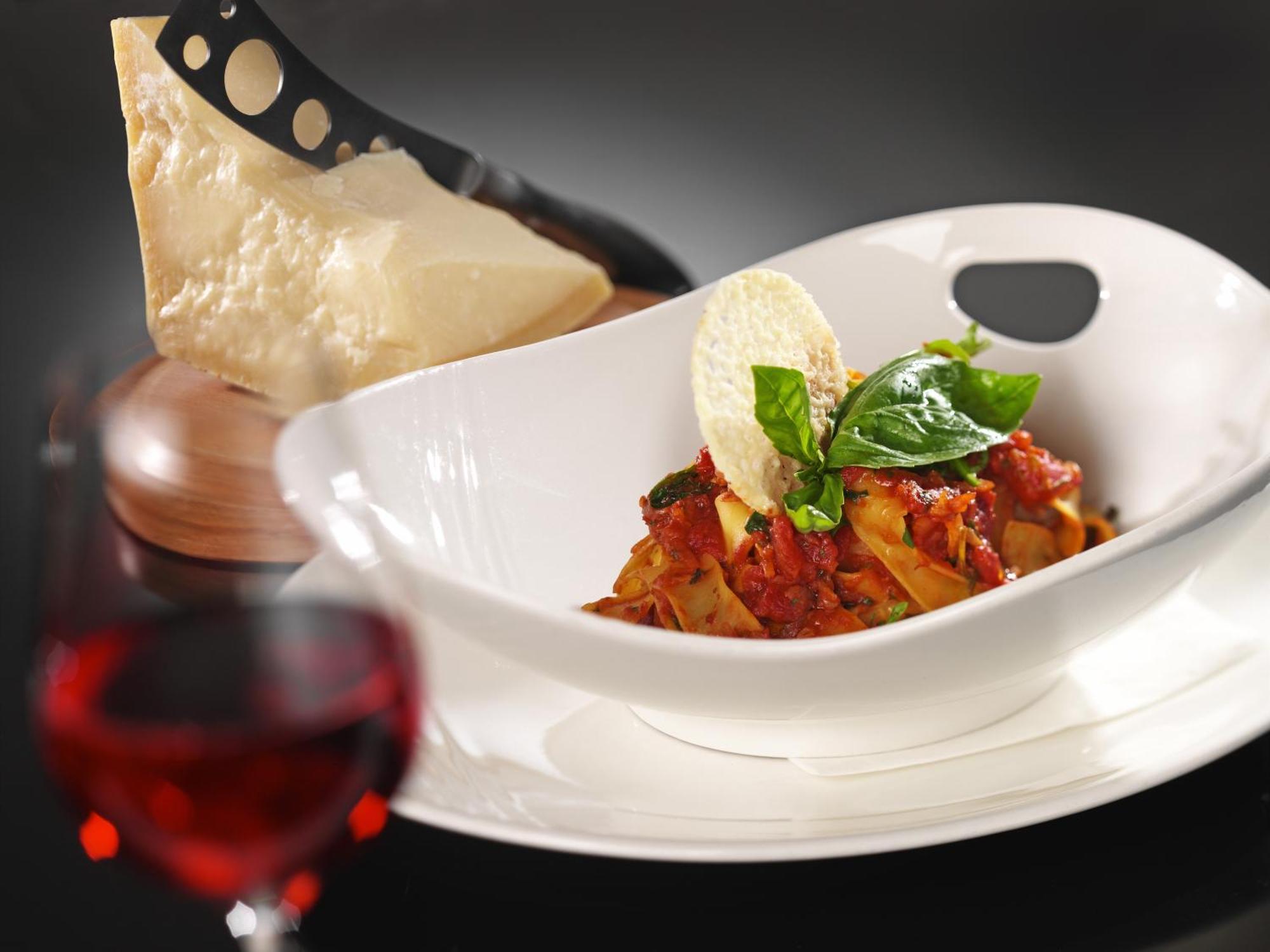 Restaurant & Design Hotel Noem Arch Brno Bagian luar foto