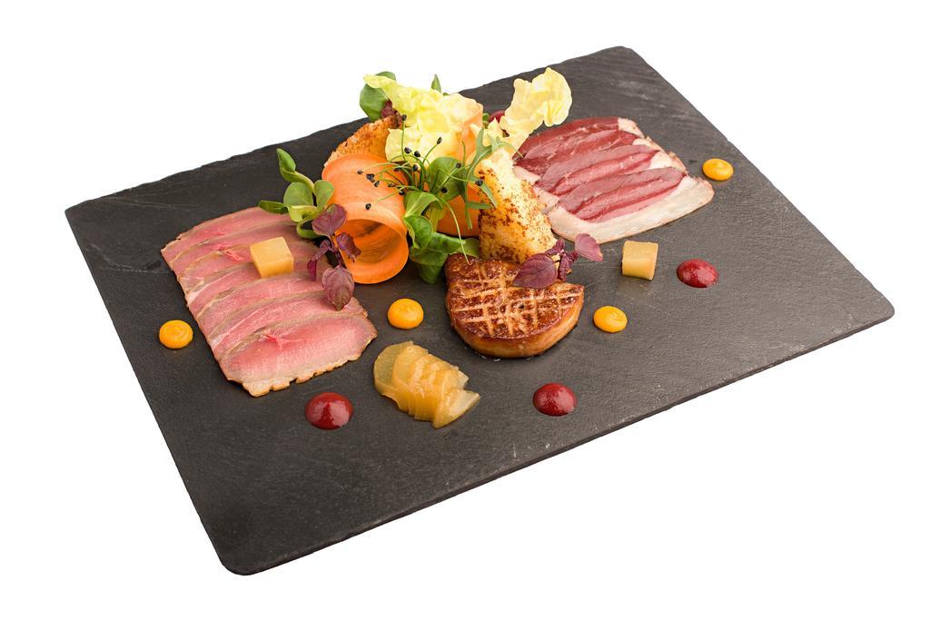 Restaurant & Design Hotel Noem Arch Brno Bagian luar foto