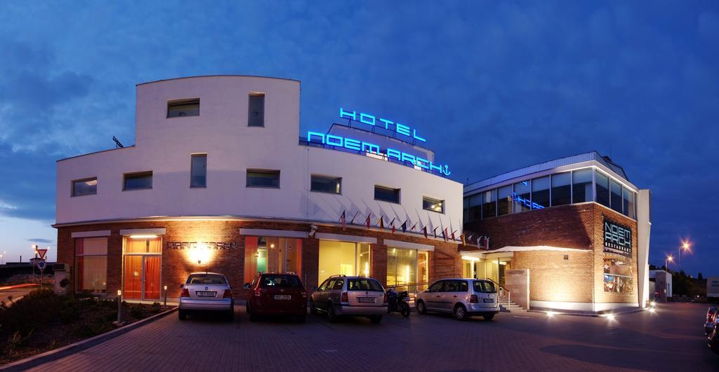 Restaurant & Design Hotel Noem Arch Brno Bagian luar foto
