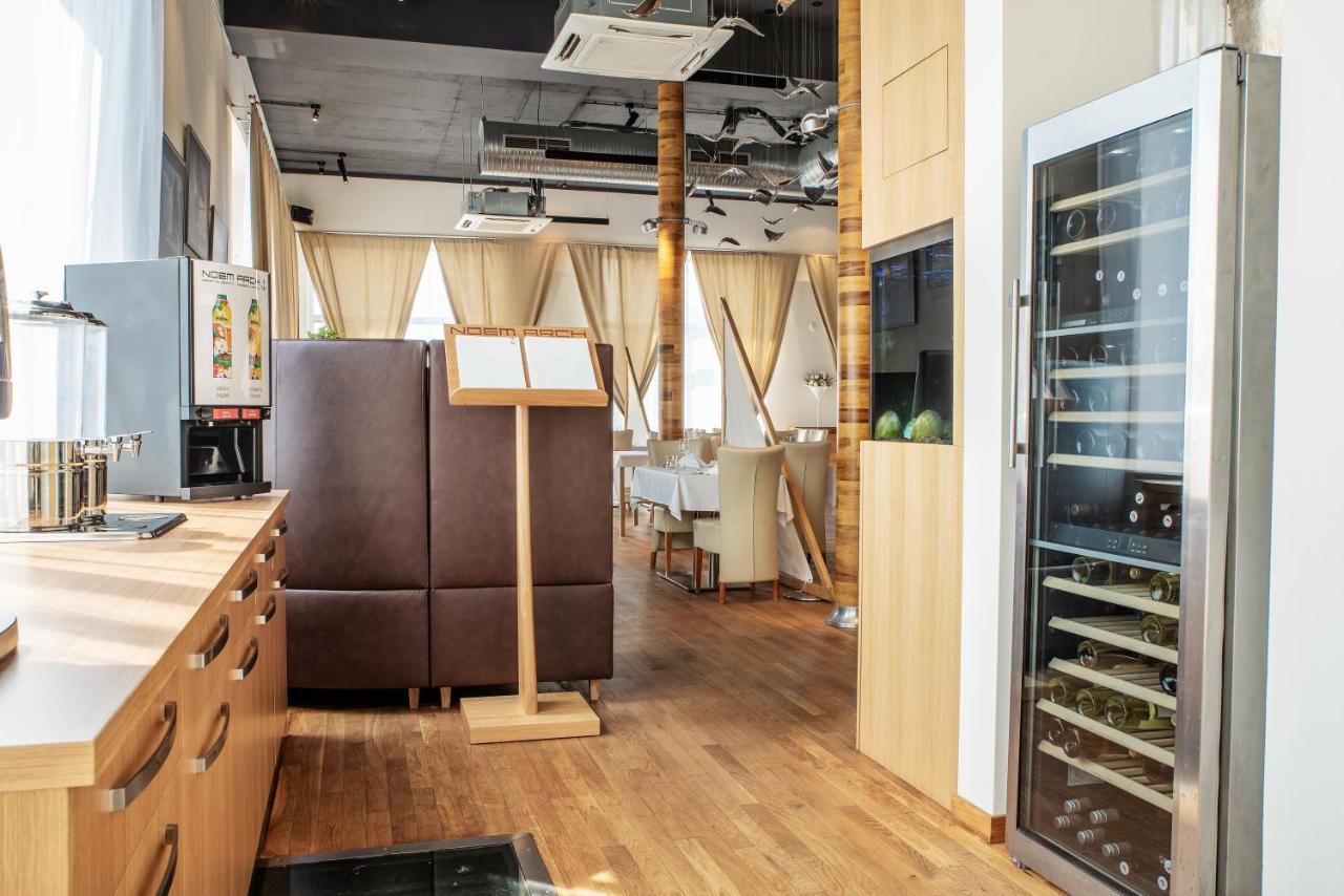 Restaurant & Design Hotel Noem Arch Brno Bagian luar foto