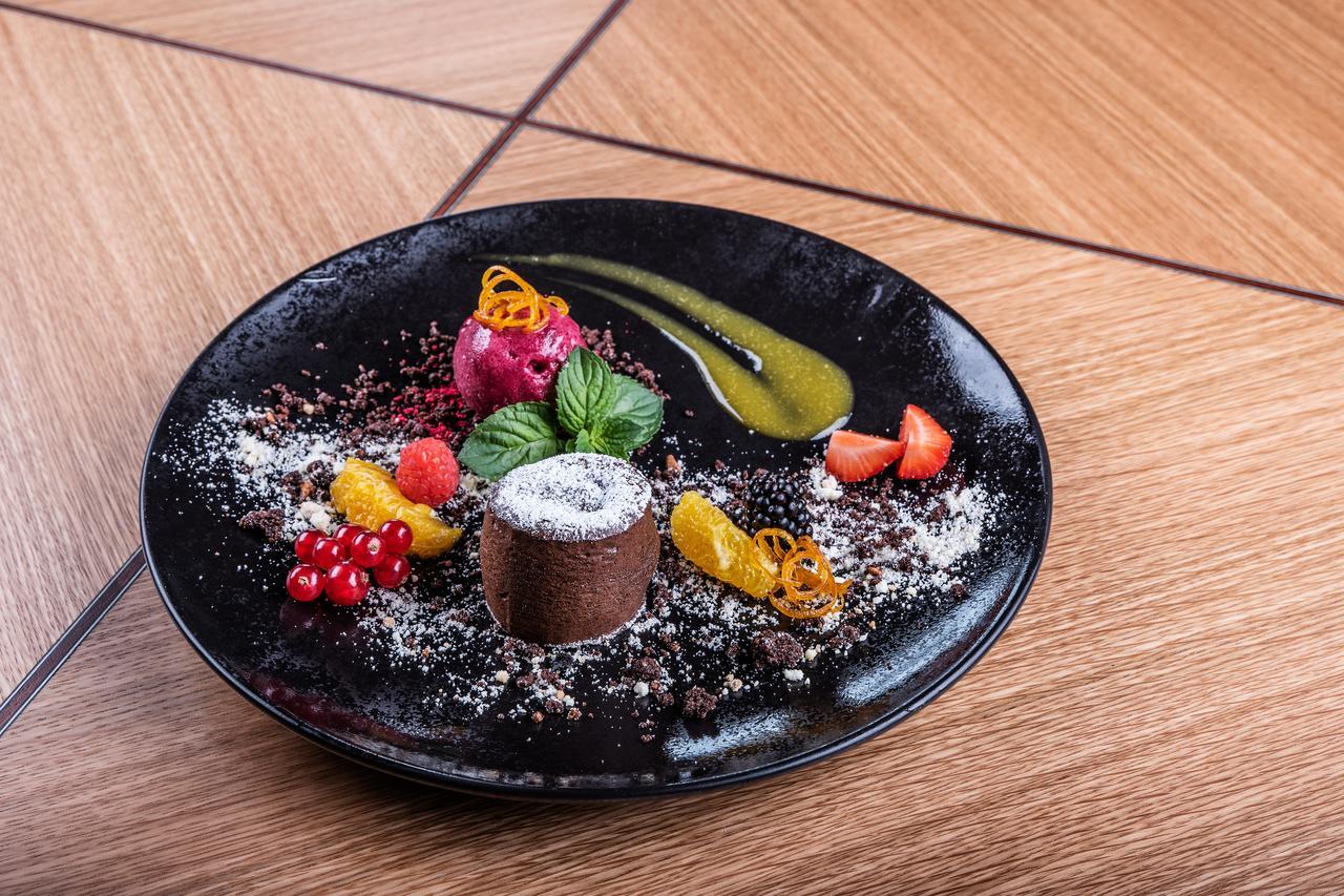 Restaurant & Design Hotel Noem Arch Brno Bagian luar foto