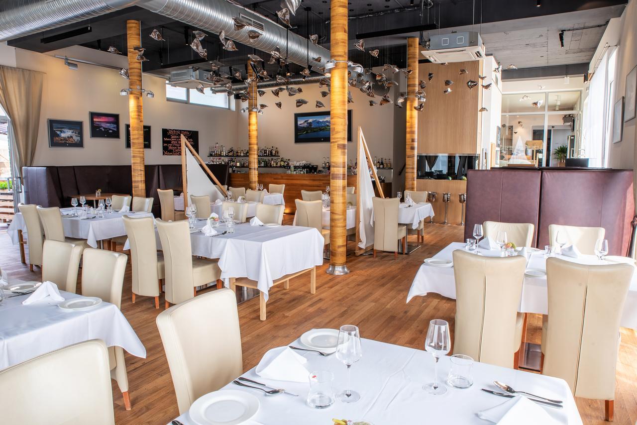 Restaurant & Design Hotel Noem Arch Brno Bagian luar foto