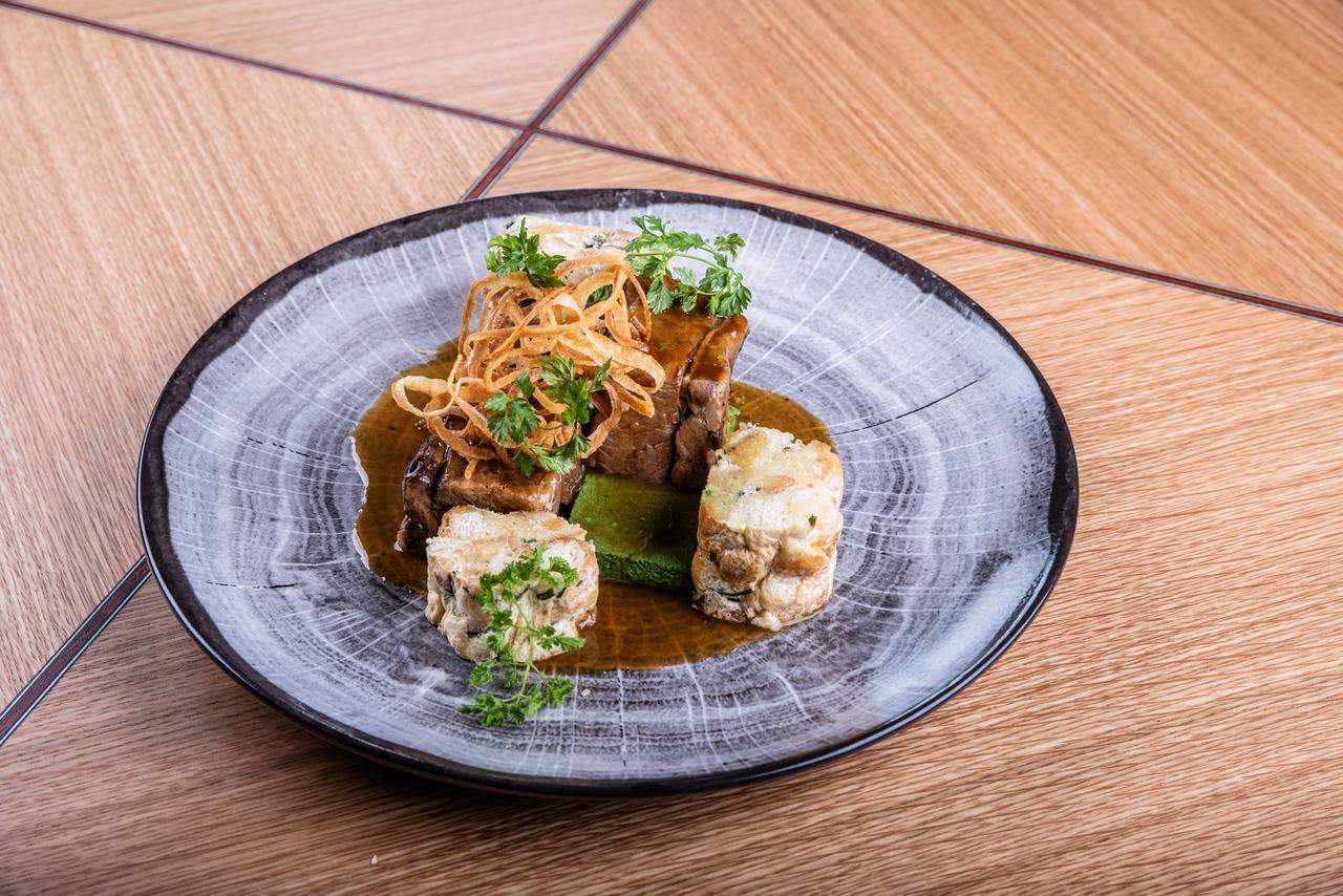 Restaurant & Design Hotel Noem Arch Brno Bagian luar foto